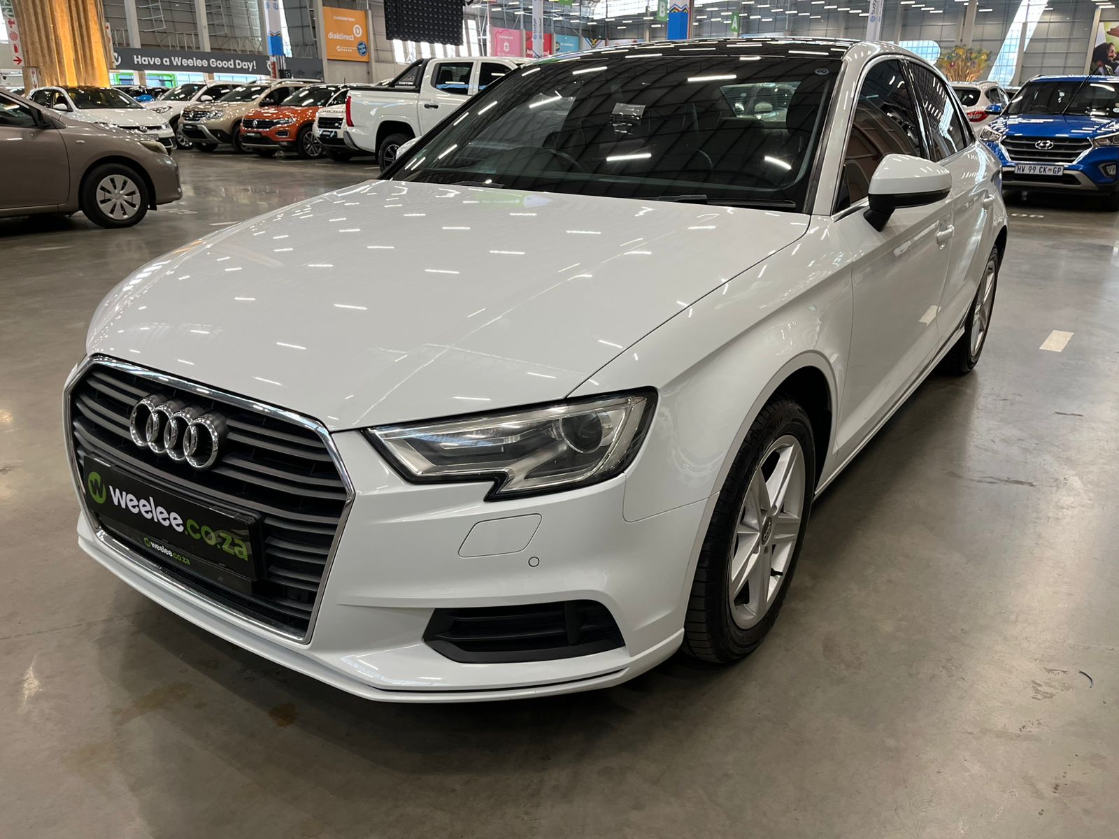 AUDI A3 A3 1.0T FSI STRONIC (30 TFSI)