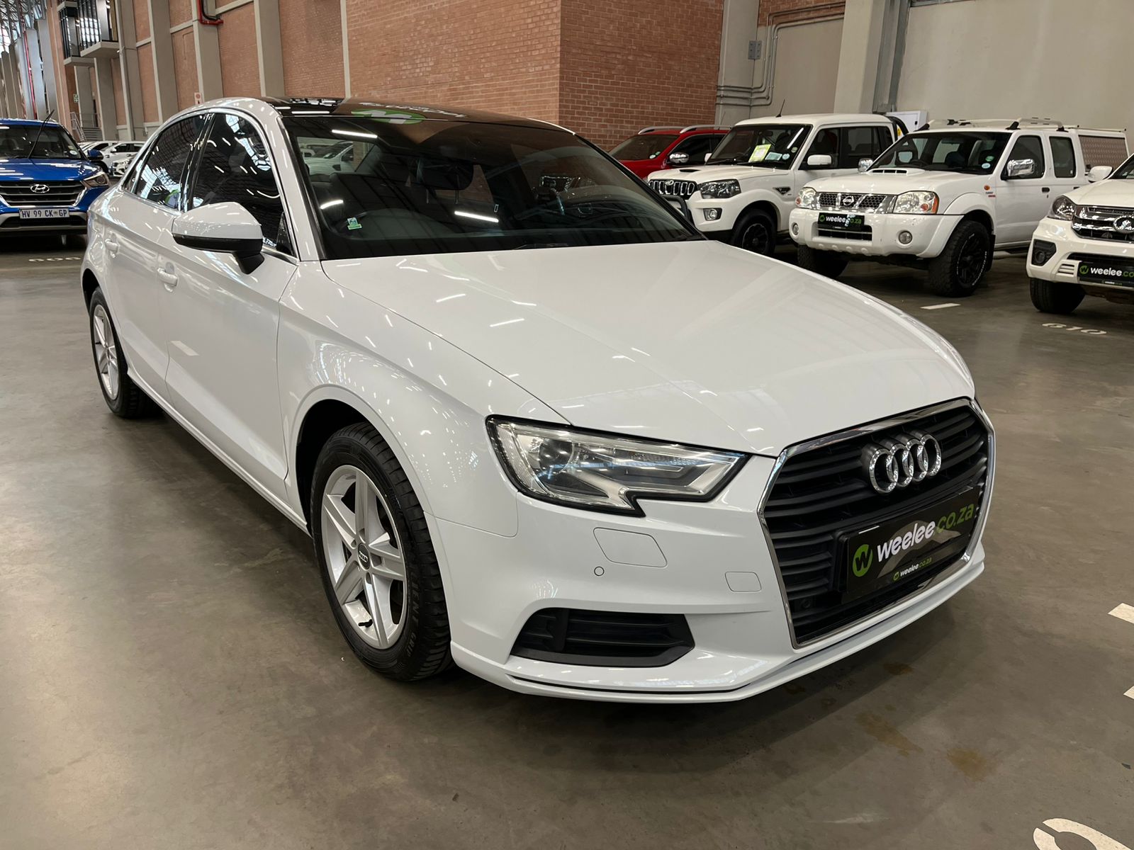 AUDI A3 A3 1.0T FSI STRONIC (30 TFSI)