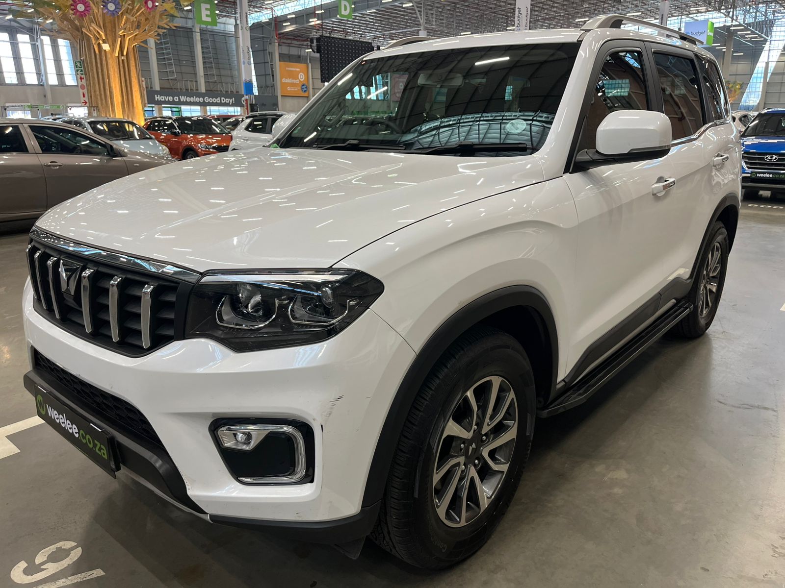 MAHINDRA SCORPIO-N SCORPIO-N 2.2D 4X4 A/T (Z8