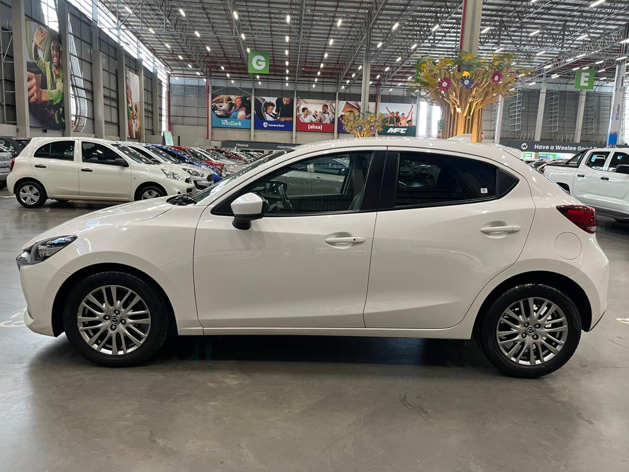 MAZDA MAZDA 2 MAZDA2 1.5 INDIVIDUAL A/T 5Dr