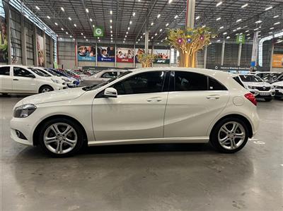 2015 MERCEDES-BENZ A 220 CDI BE A/T