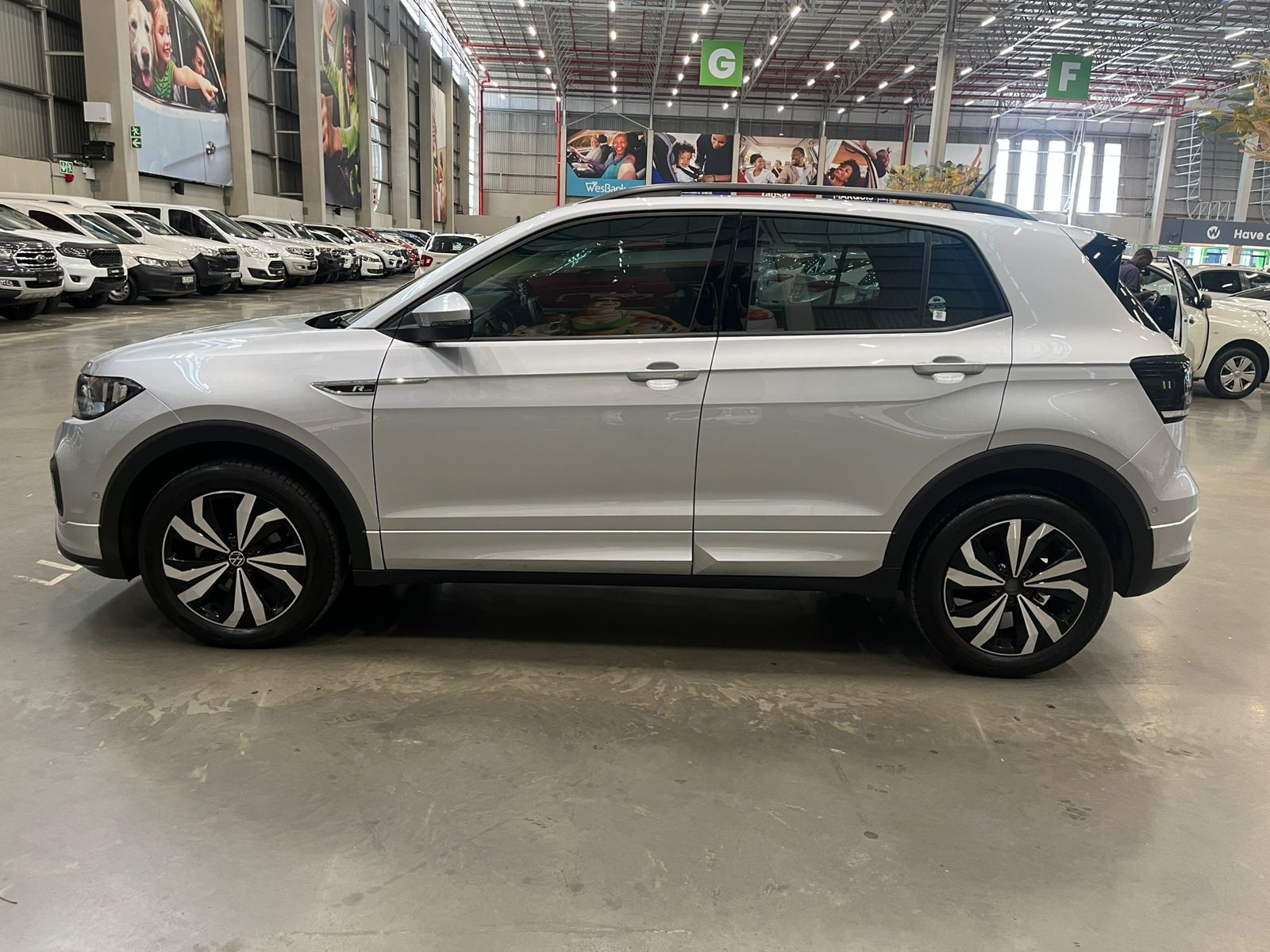 VOLKSWAGEN T-CROSS T-CROSS 1.0 TSI COMFORTLINE DSG