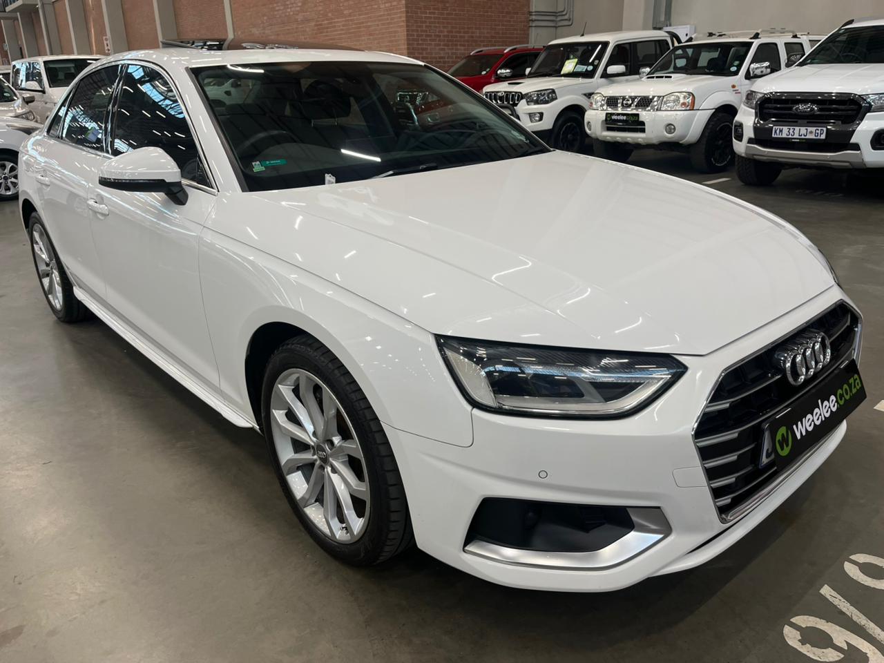 AUDI A4 A4 35 TFSI ADVANCED STRONIC