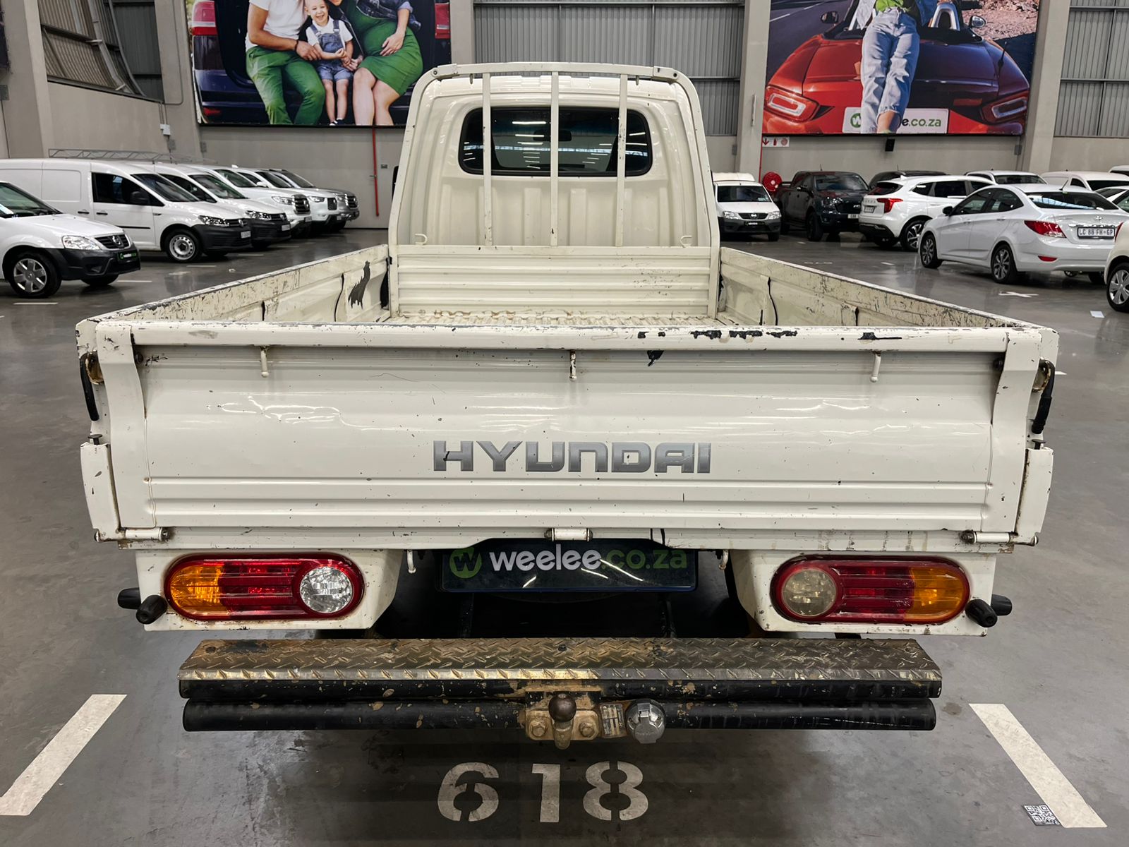 HYUNDAI H100 / BAKKIE H100 2.6D A/C F/C D/S