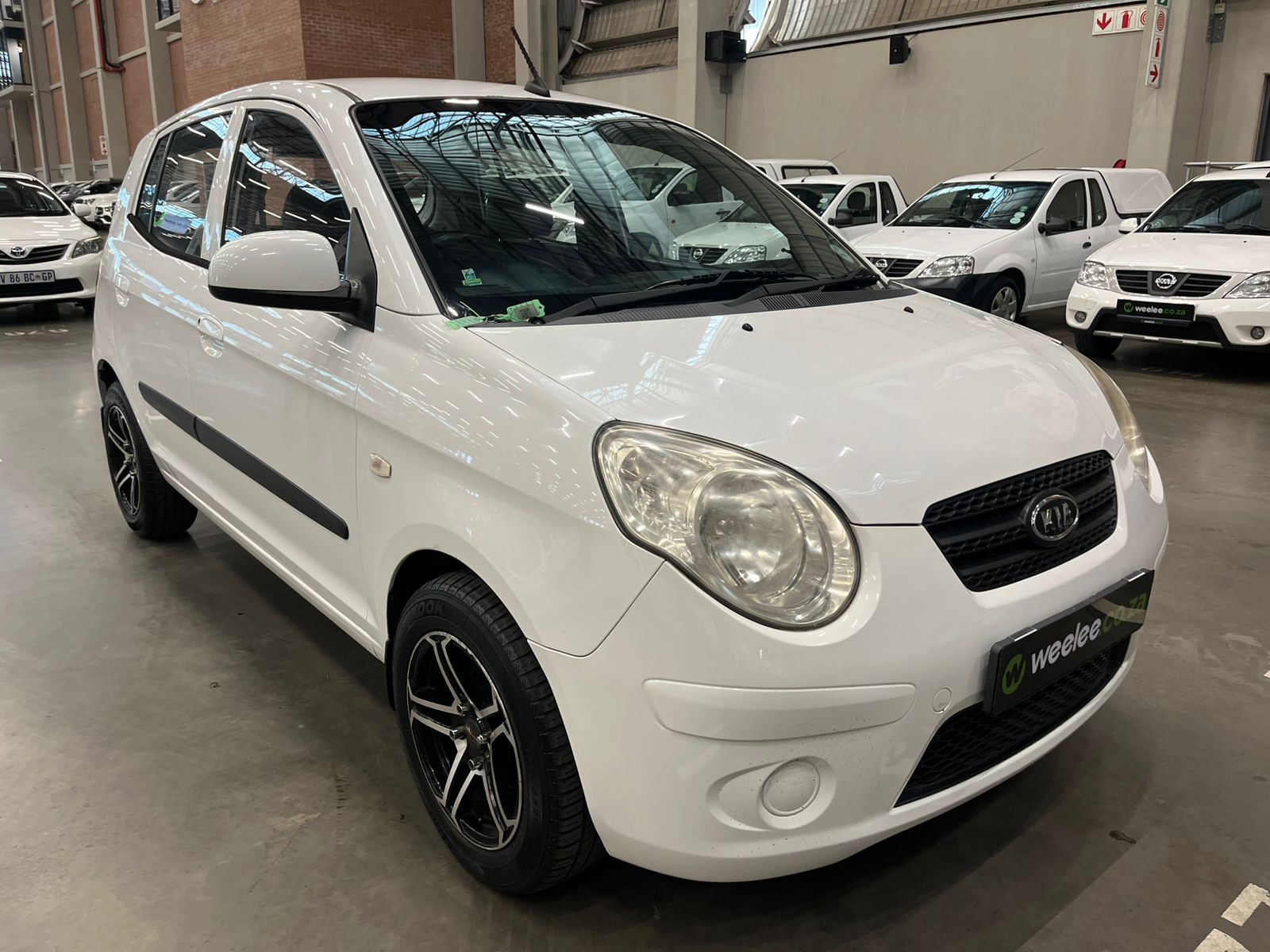 KIA PICANTO PICANTO 1.1 STRIKER